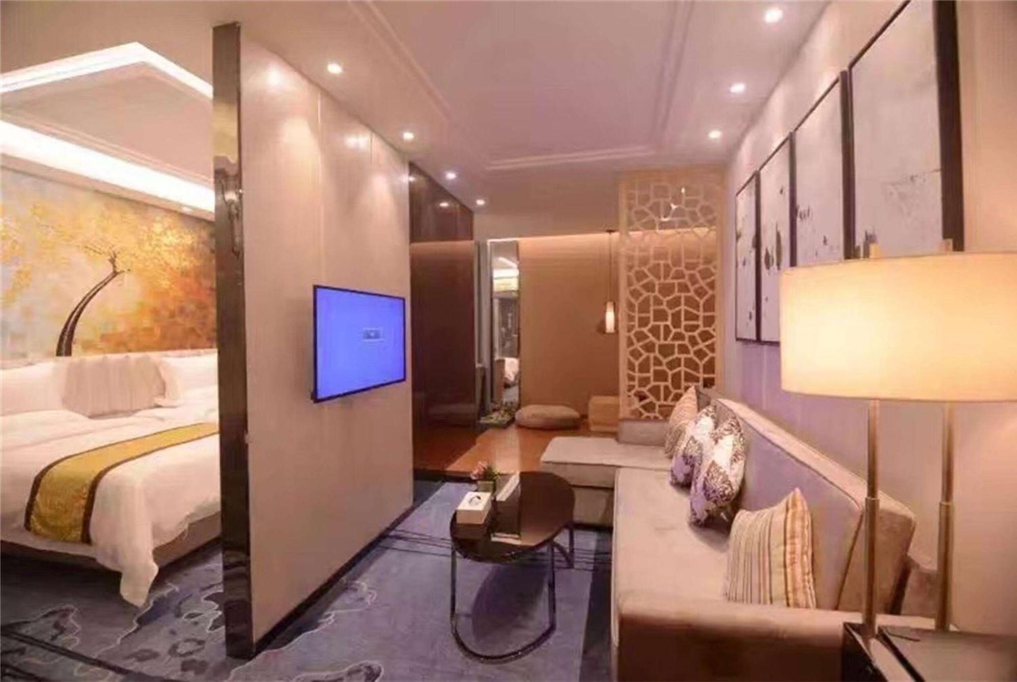 Ramada Shenzhen Baoan Otel Dış mekan fotoğraf