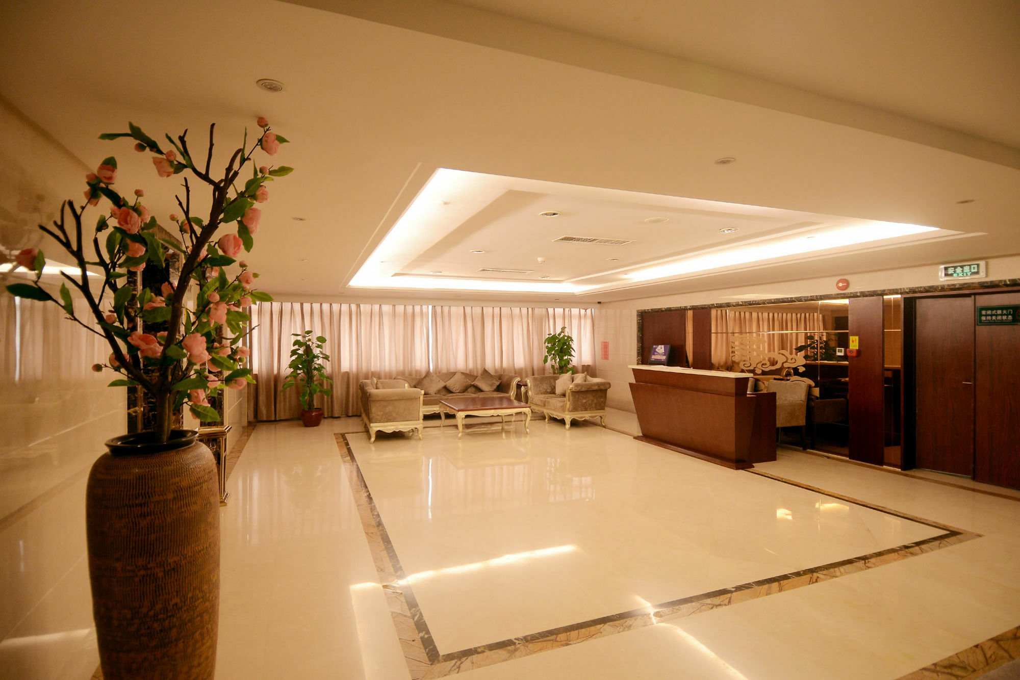 Ramada Shenzhen Baoan Otel Dış mekan fotoğraf